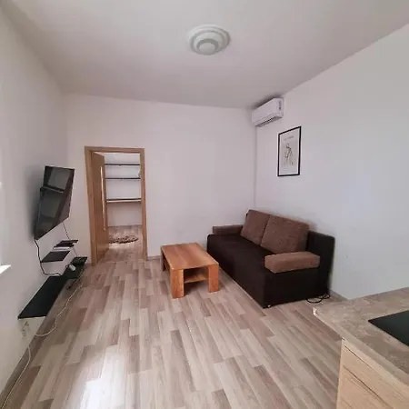 Old Town 2-room Apartment, Prime Location Appartement *